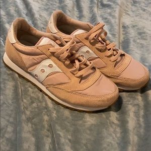 Saucony